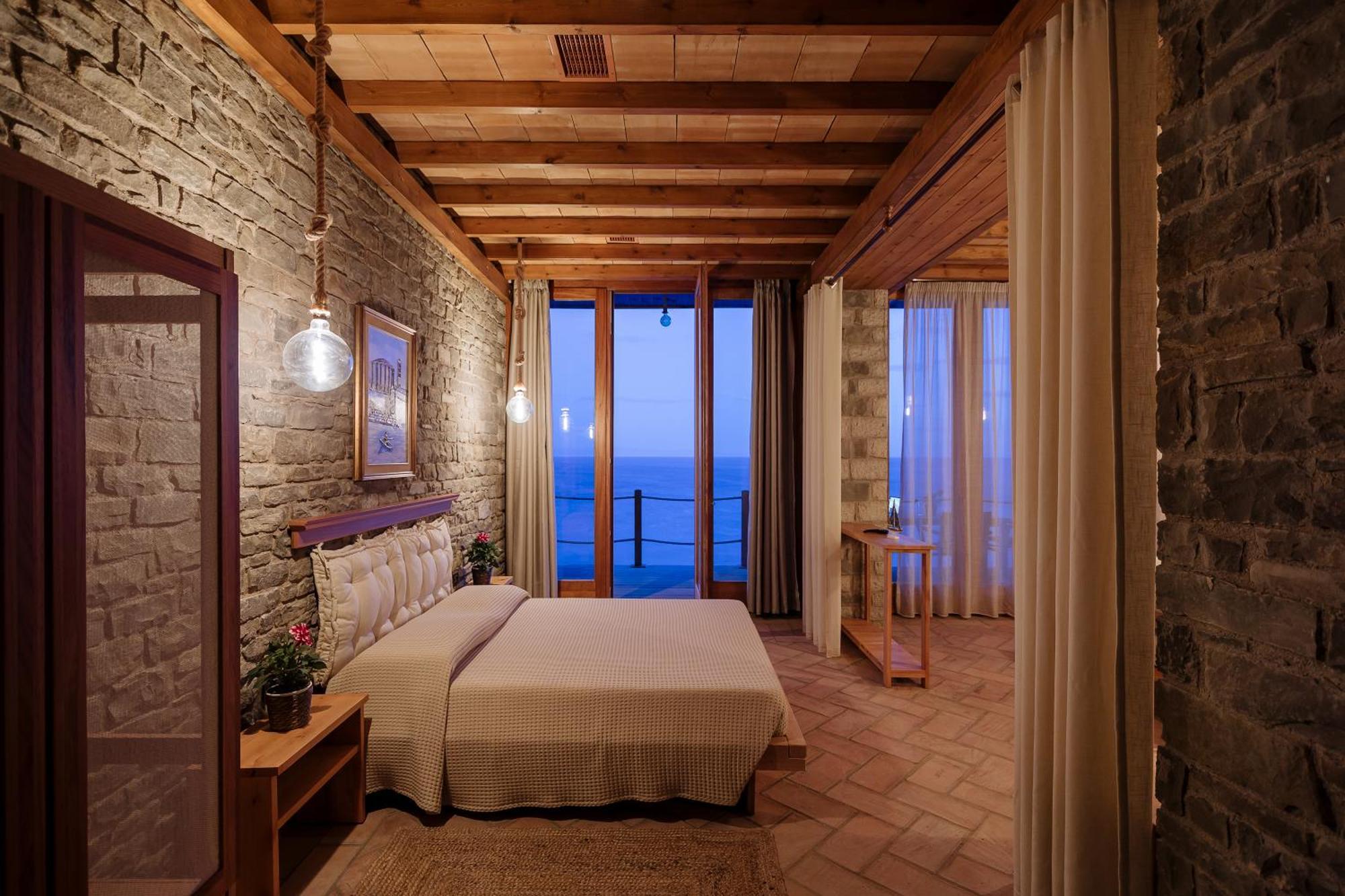 Appartamento Kshira Oasis - Boutique With Private Beachfront With & Restaurant
